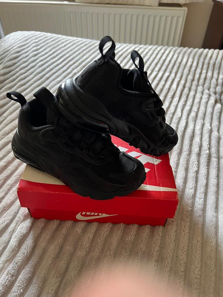 Junior boys size 10 Nike AIR70 | in 